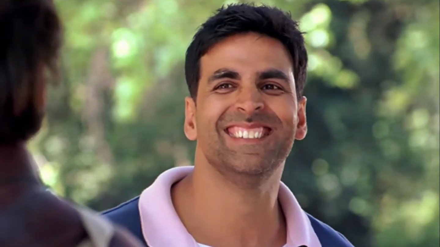 Akshay Kumar Laughing Bhagam Bhag Meme Template.jpg