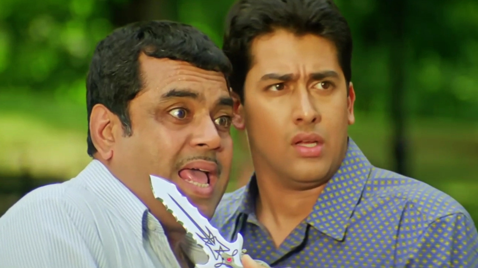 Aap Ko Kisi Ne Bewakoof Banaya Hai Blank Meme Download & Generator