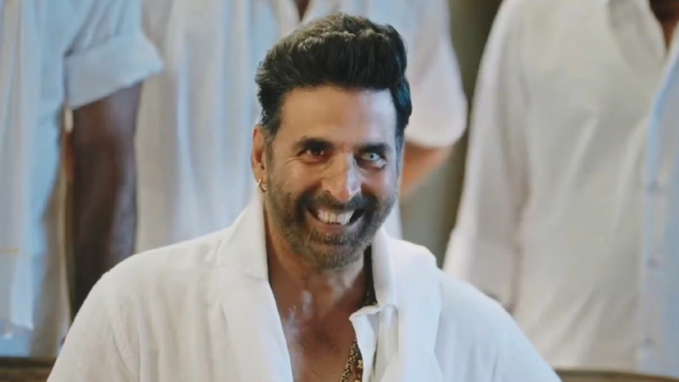 Akshay Kumar Laughing and Pointing Blank Meme Download & Generator