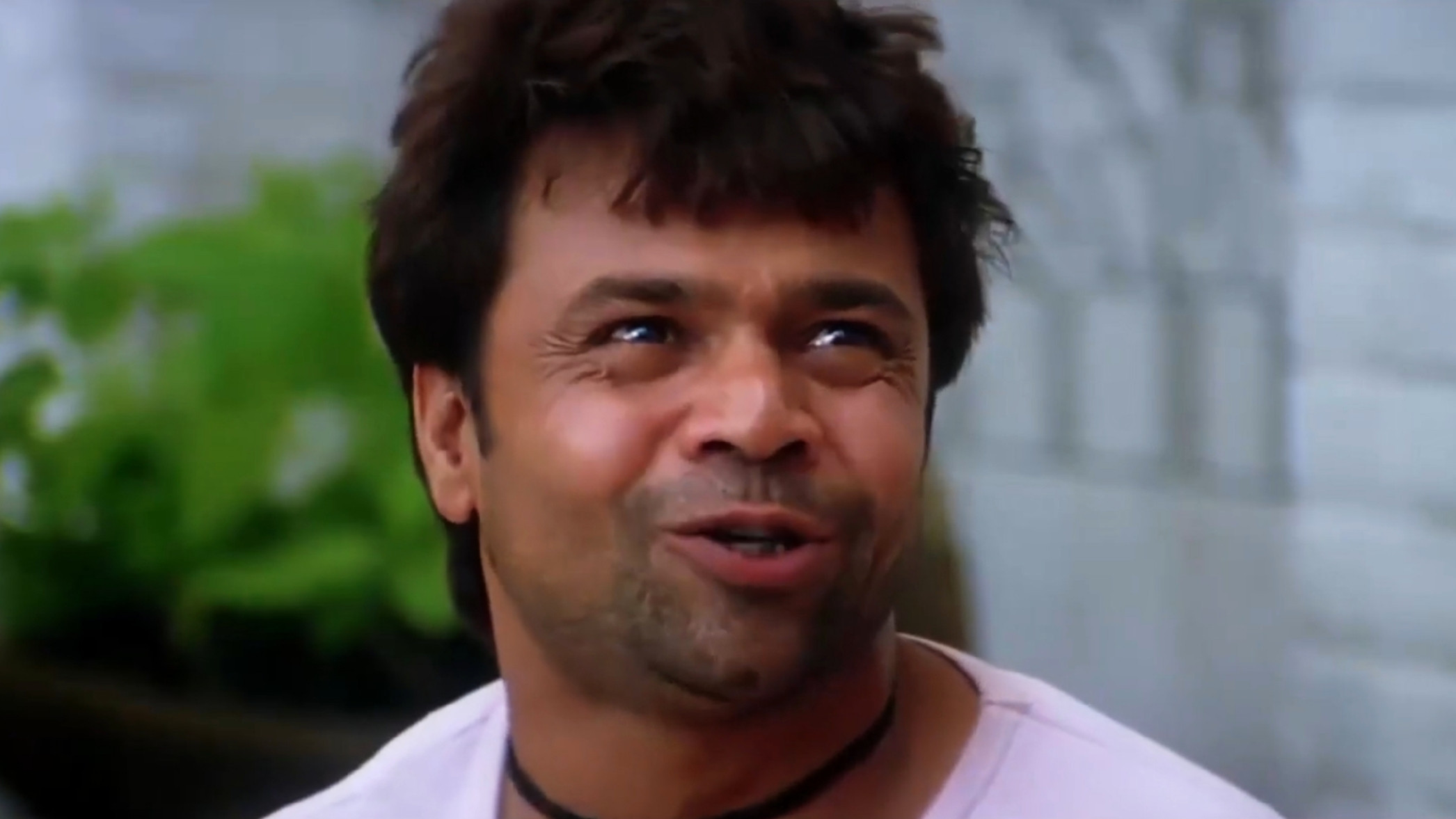 Jo Bhi Laa Rahi Ho Do Lana Blank Meme Download & Generator