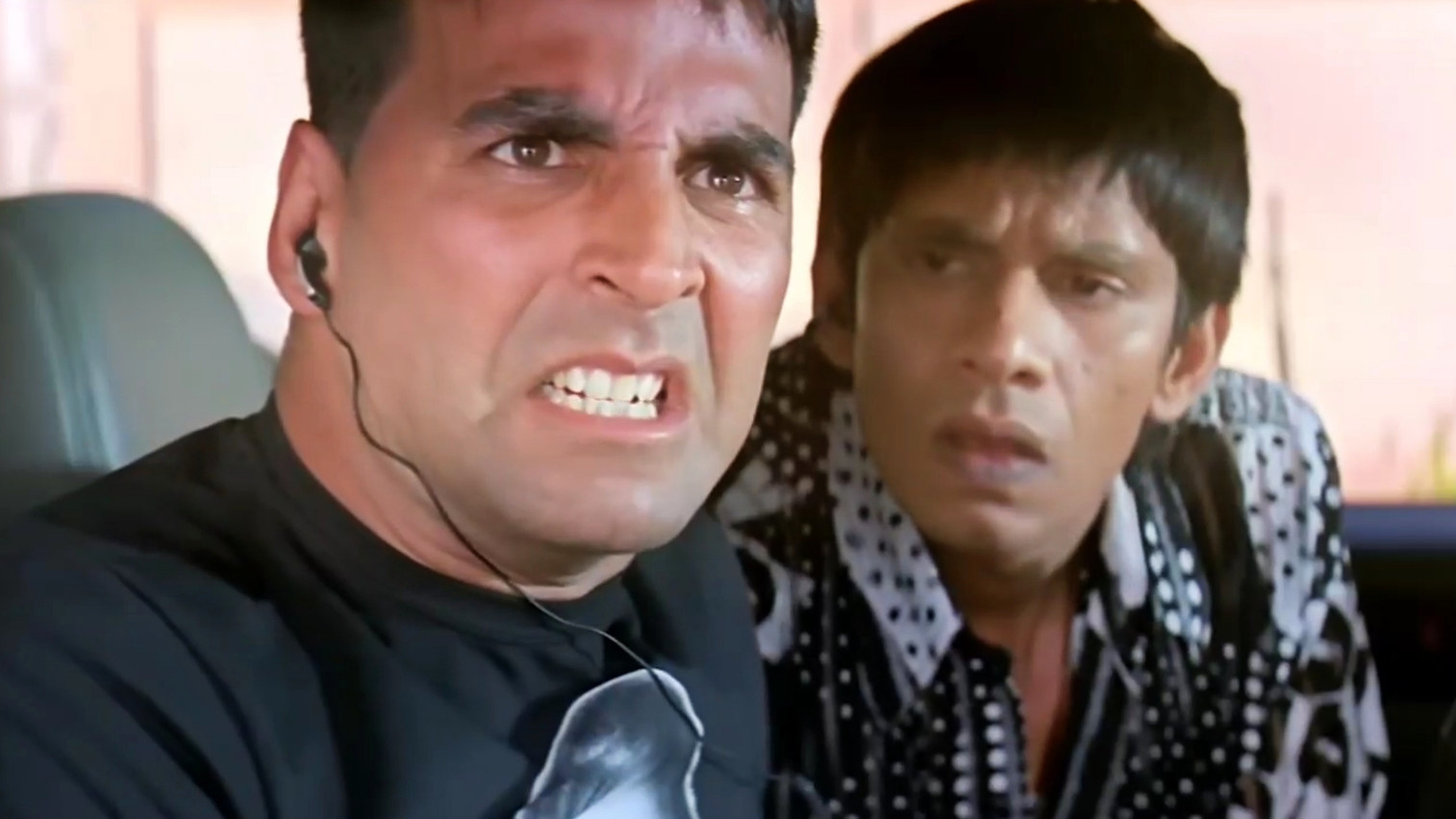 Ye Kamina Tang Ada Raha Hai