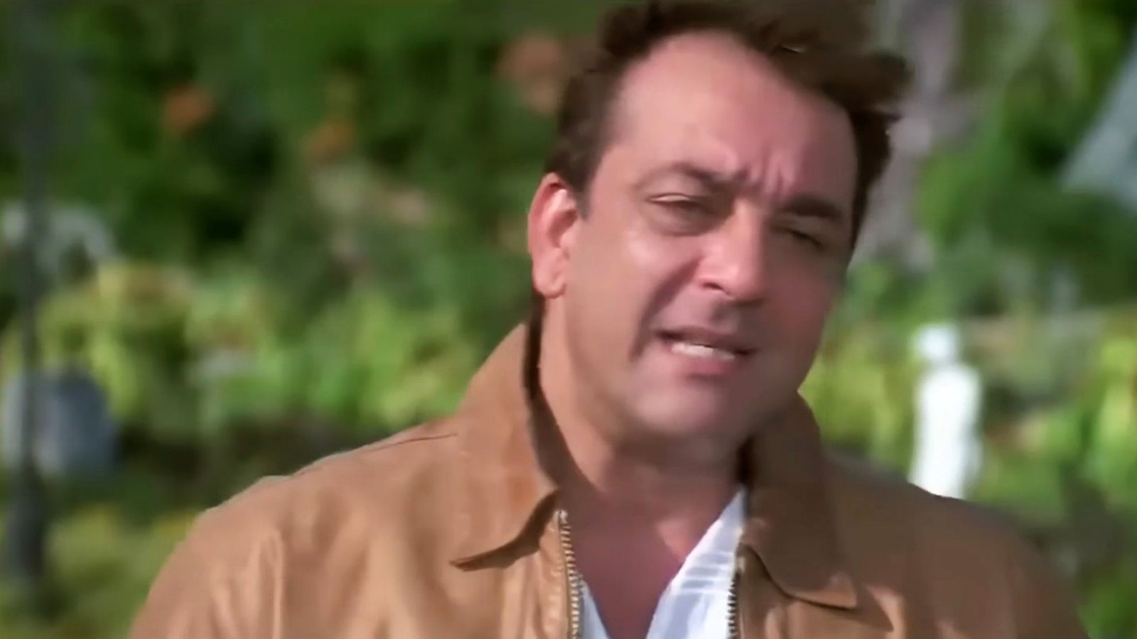 Gaon Basa Nahi Aur Ye Bhikhari Pehle Hi Pahunch Gaya Blank Meme Template & Generator