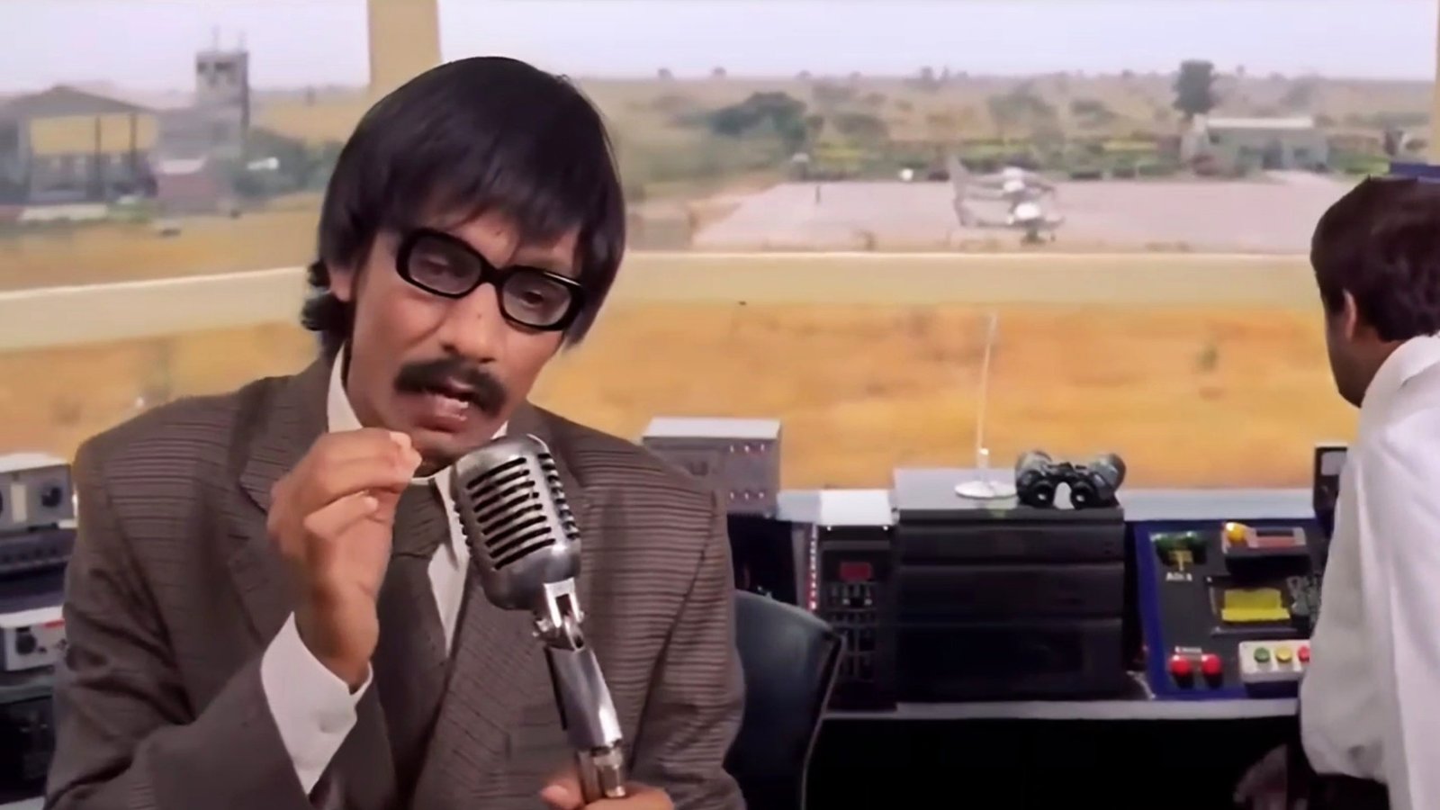 Insaano Ko Dhairya Rakhna Chahiye Blank Meme Template & Generator