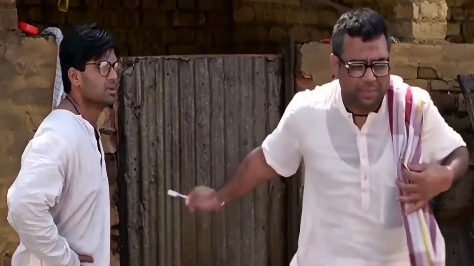 Ye Savere Savere Kya Mere Ko Yehi Dekhne Ka Hai Kya Blank Meme Download & Generator