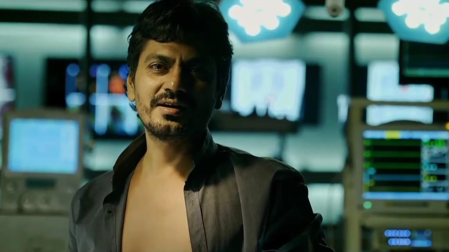 Zara Hum Bhi Dekhe Ki Humse Bada Shaitaan Kaun Paida Ho Gaya Blank Meme Download & Generator