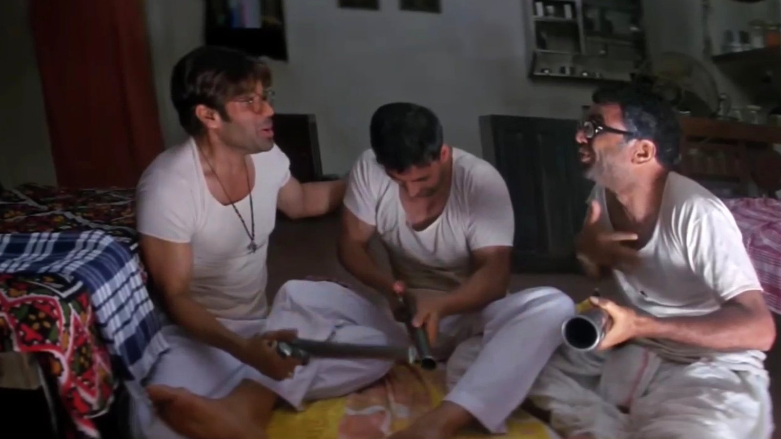Mere Ko To Aisa Dhak Dhak Ho Rela Hai Blank Meme Template & Generator