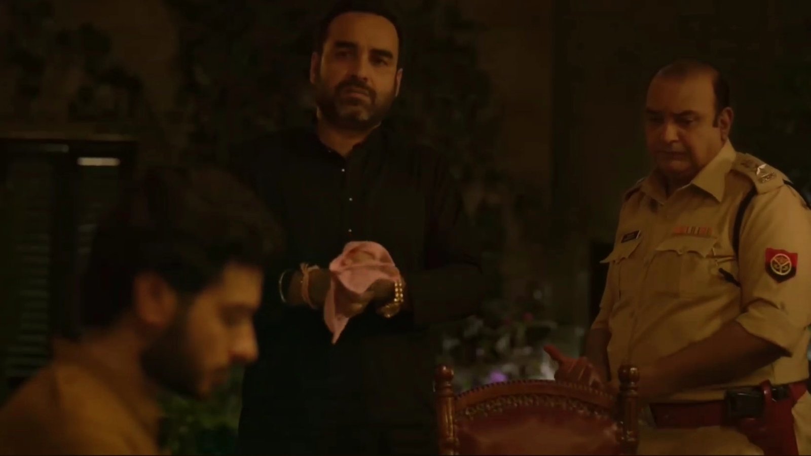 Beta Tumhare Ye Chutiyape Kab Khatam Hoge? Blank Meme Template & Generator