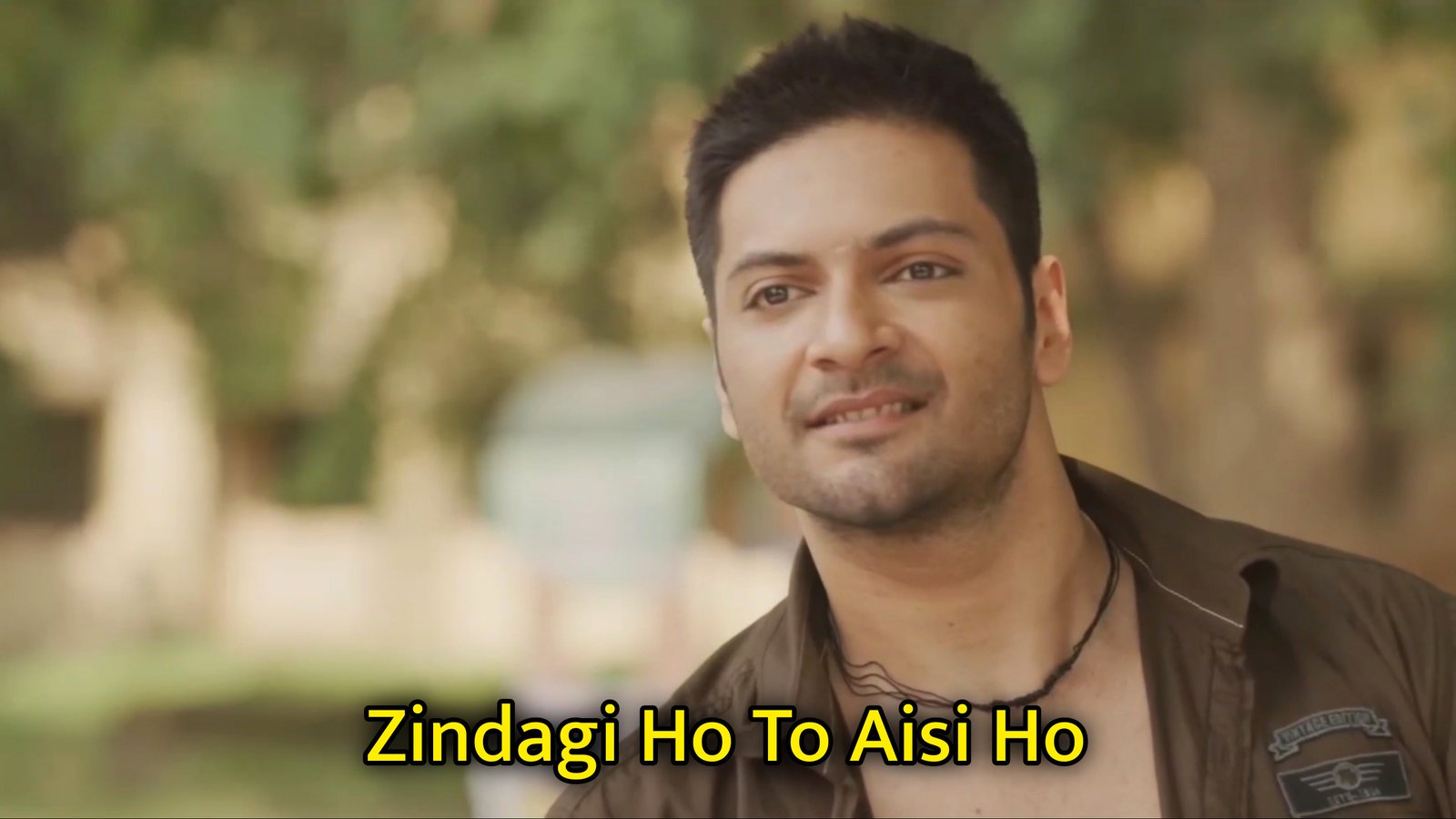 Zindagi Ho To Aisi Ho Meme Template