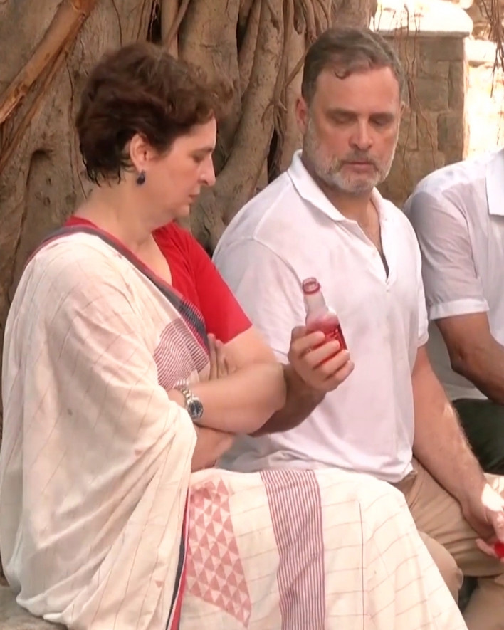 Rahul Gandhi Sharing Energy Drink with Priyanka Meme Template