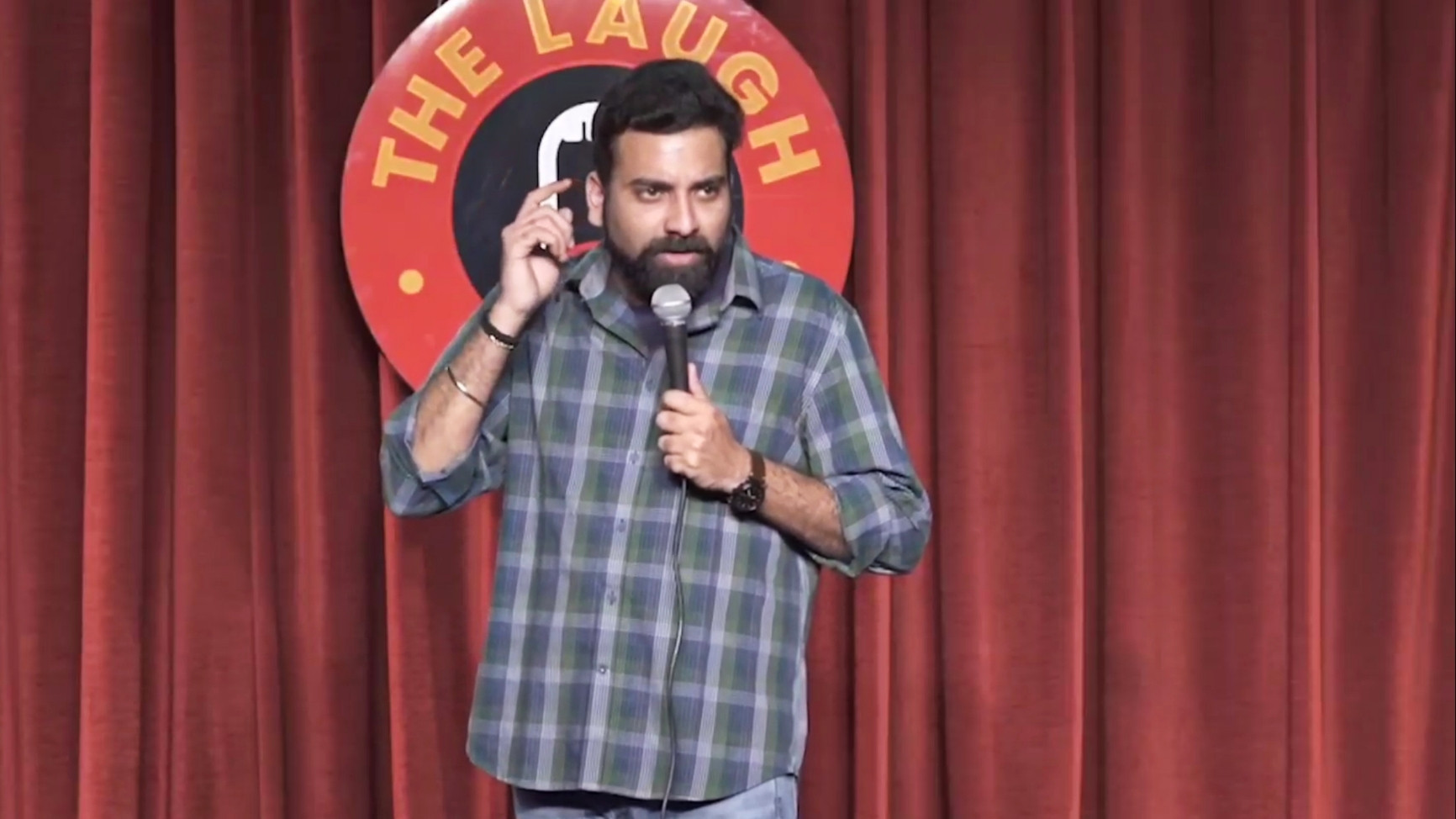Aap Jo Bol Rahe Ho, Aap Ke Kaano Me Jaa Raha Hai? Blank Meme Template