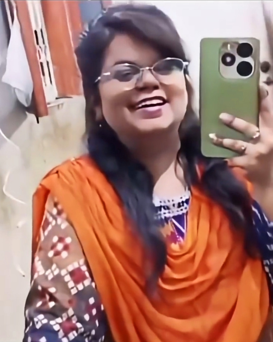 Acha Ji Aisa Hai Kya Blank Meme Download & Generator