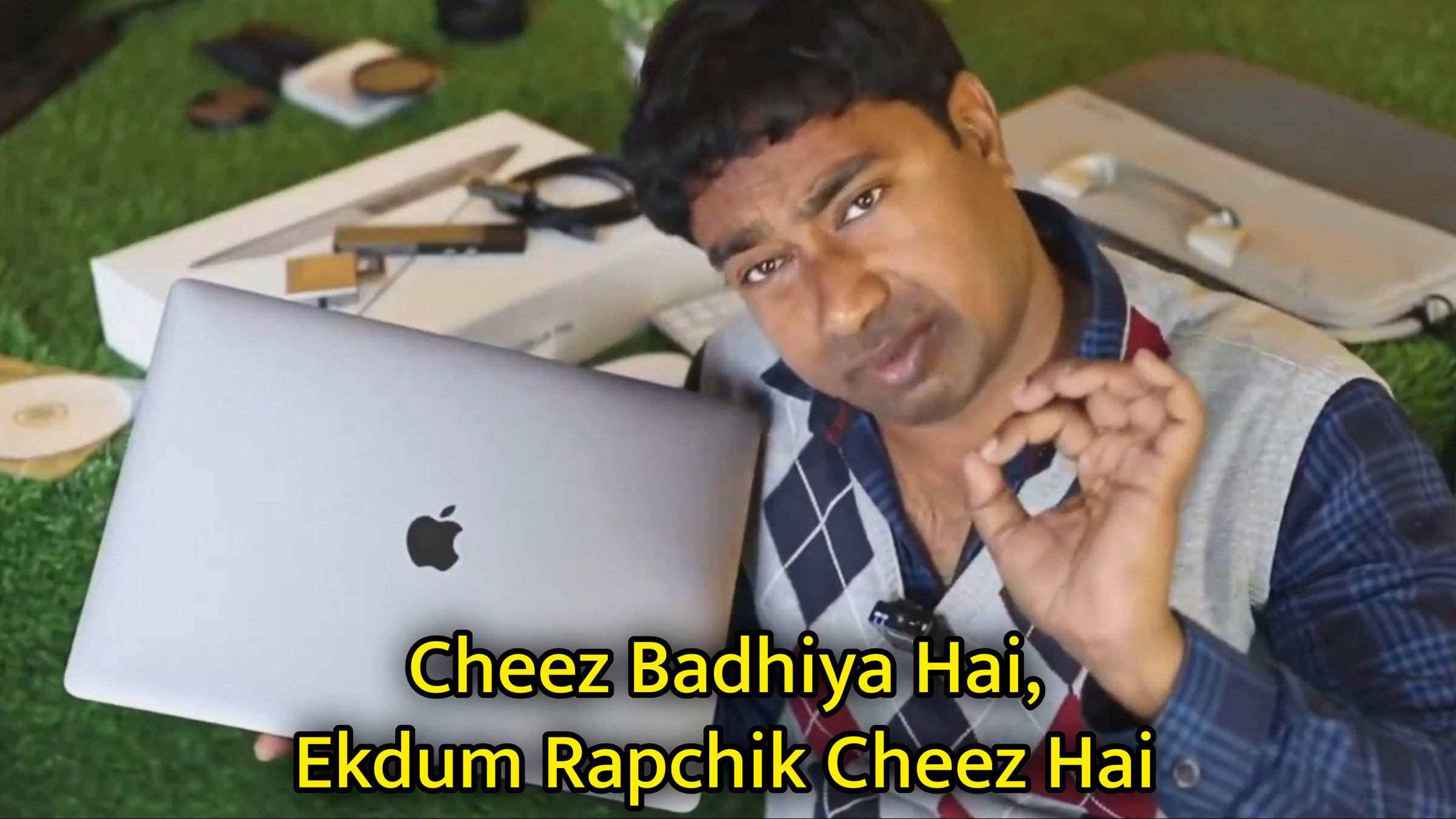 Cheez Badhiya Hai Ekdum Rapchik Cheez Hai Meme Template