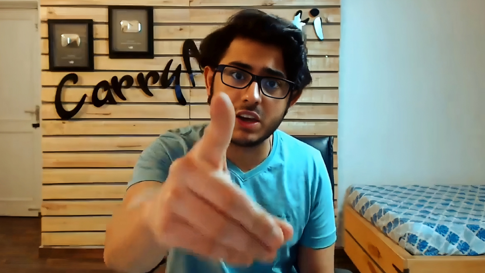 Iski Murti Banni Chahiye Blank Meme Download & Generator
