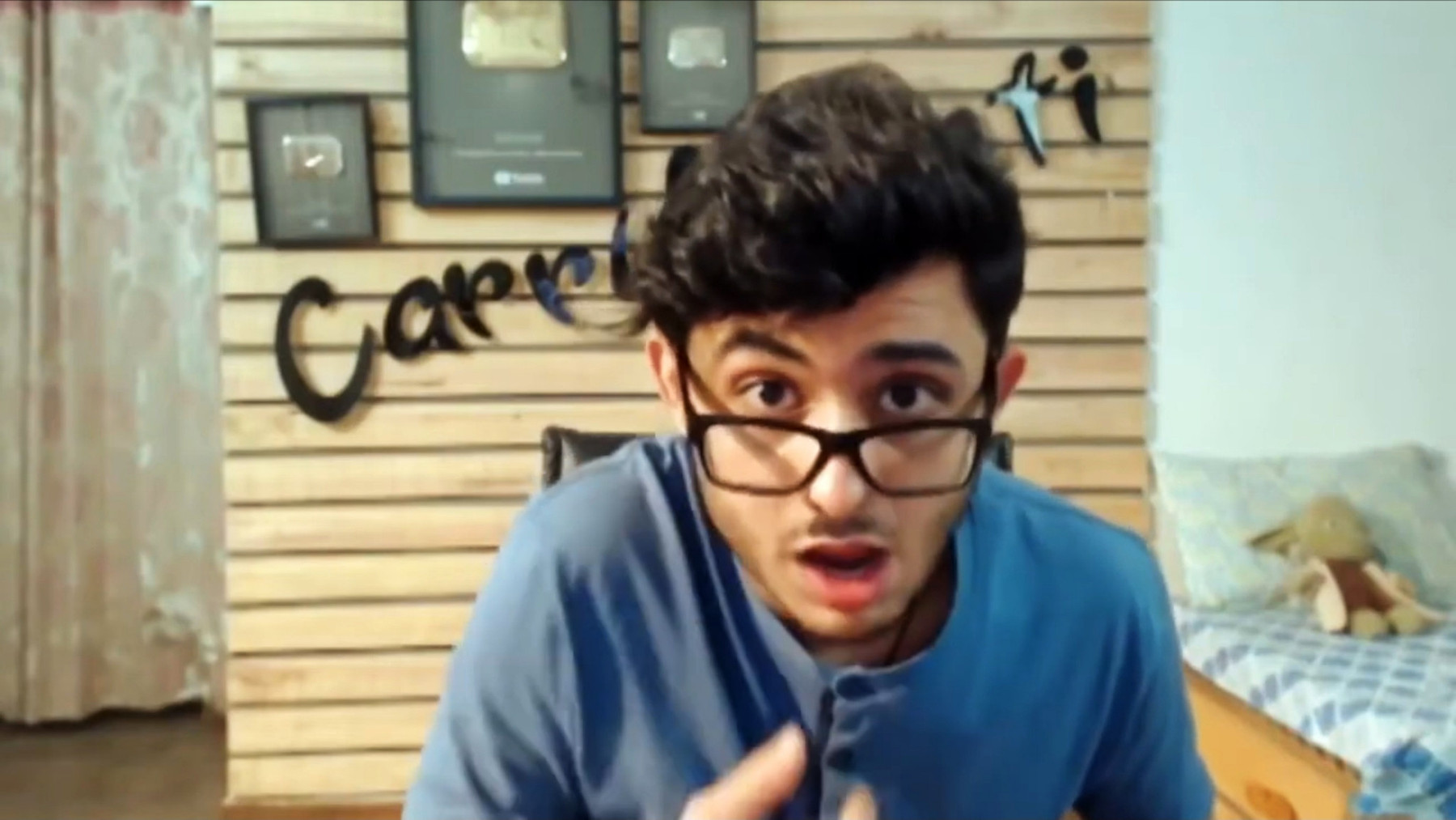 Never CarryMinati Blank Meme Template