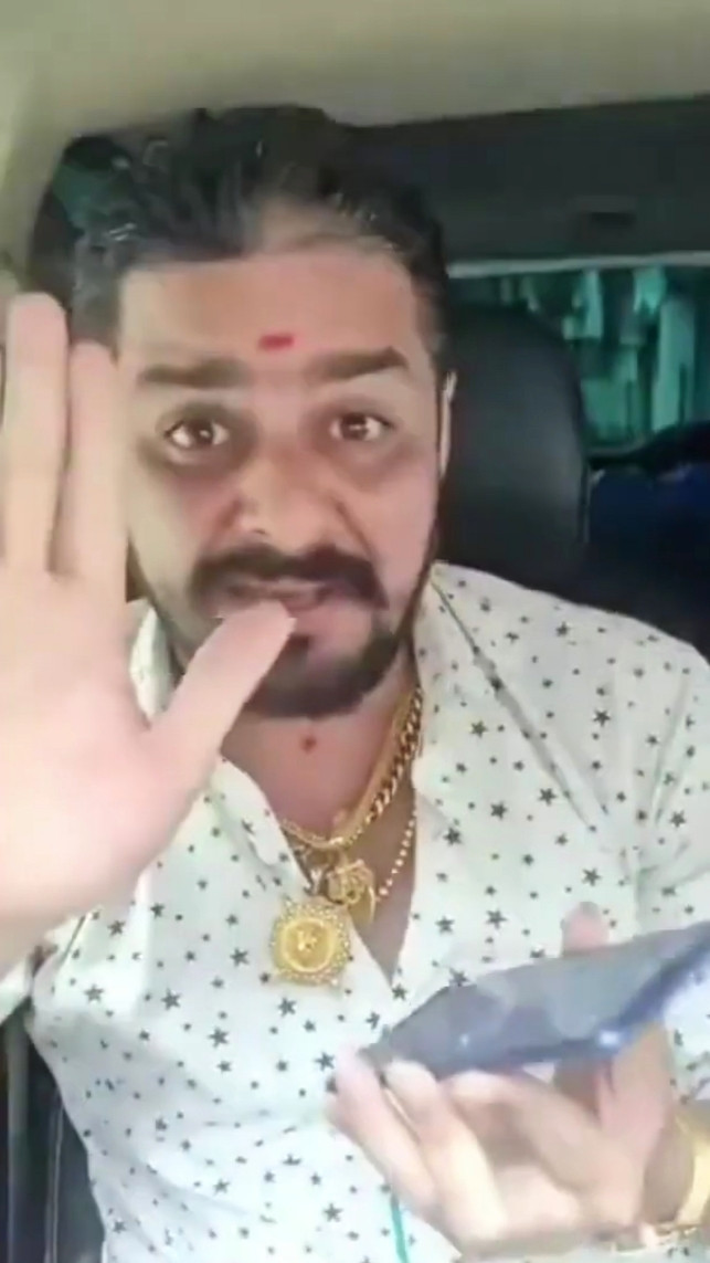 Abhi Batata Hai Main Blank Meme Download & Generator