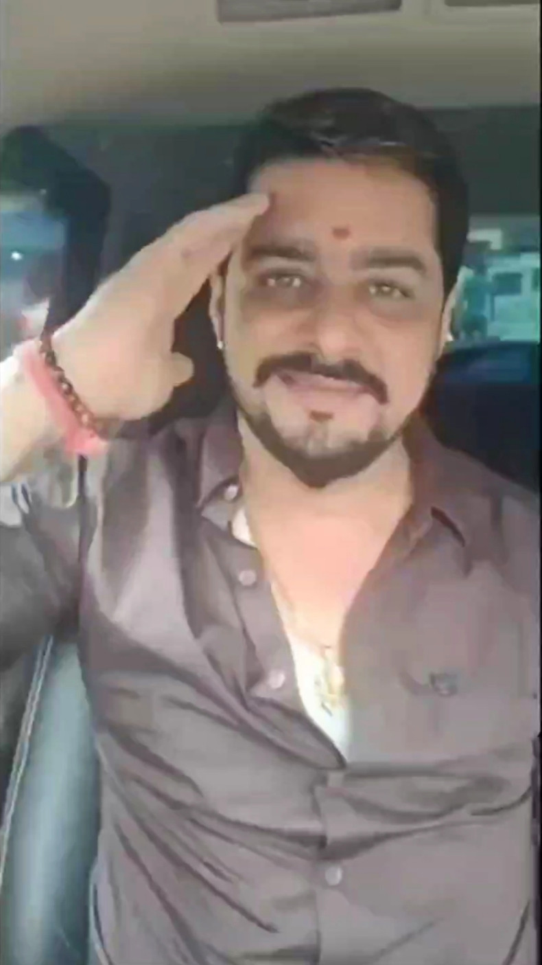 Jai Hind Dosto Hindustani Bhau Salute Blank Meme Download & Generator