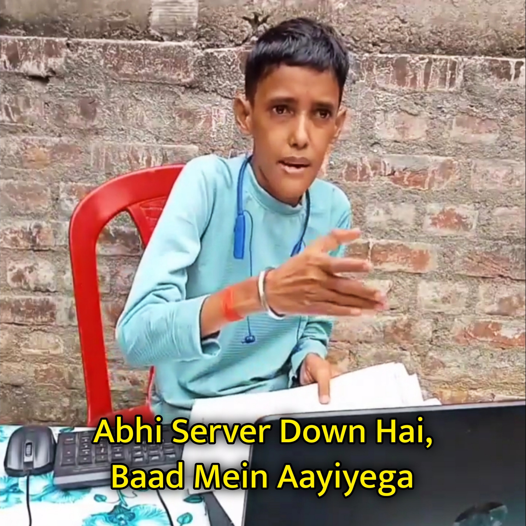 Abhi Server Down Hai, Baad Mein Aayiyega Meme Template