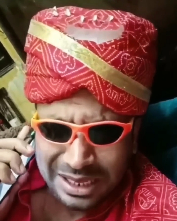 Kya Kaha Tune Main Berojgar Hu? Blank Meme Template