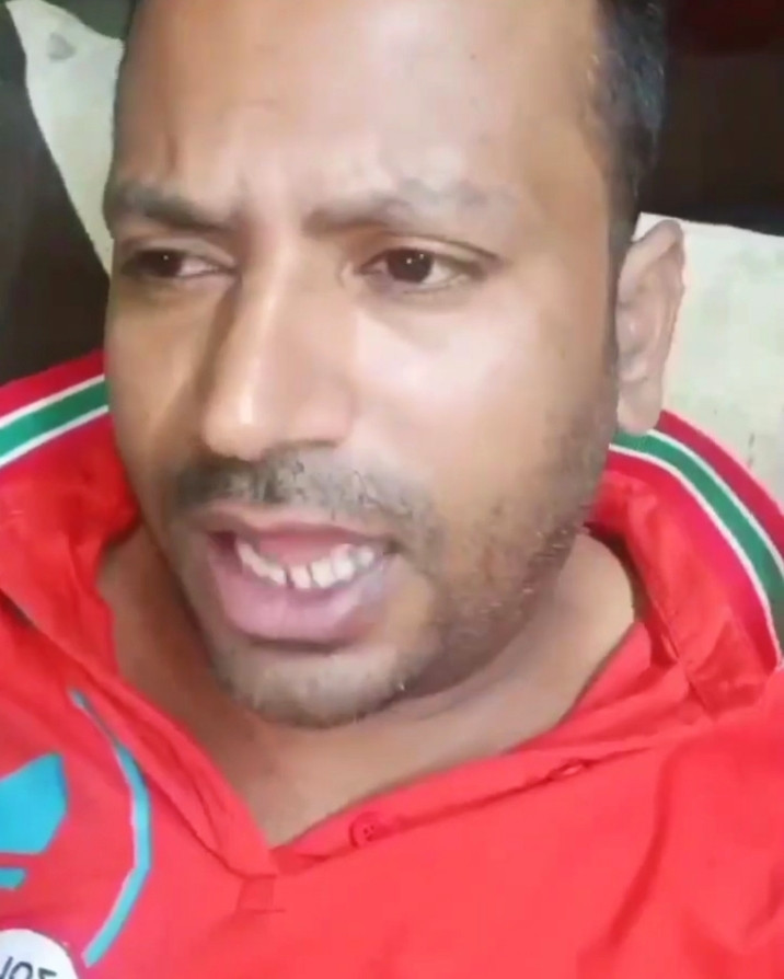 Mere Baap Ne Mujhe Paida Kar Ke Bahut Badi Galti Ki Hai Blank Meme Template