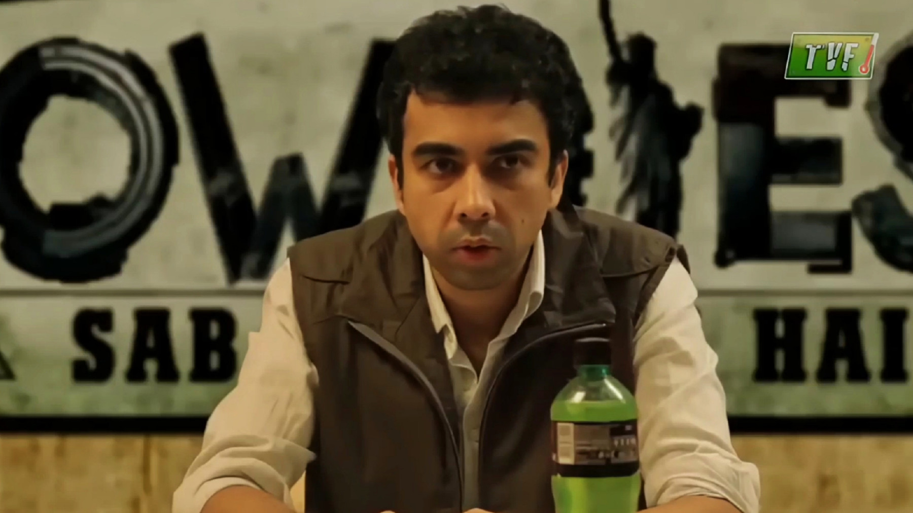 Koi Idea Bhi Hai Tu Kya Bol Raha Hai? Blank Meme Template